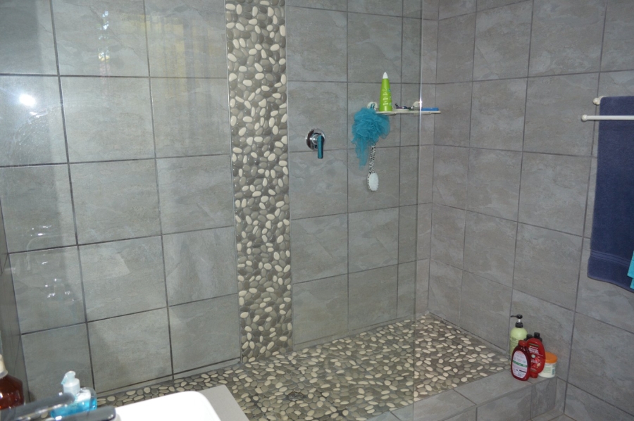 6 Bedroom Property for Sale in Doringkruin North West